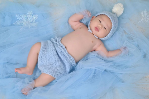 龙海宝宝睡觉摇头